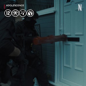 1.4K views · 278 reactions | Lorsqu'un garçon de 13 ans est accusé du meurtre d'une camarade de classe, sa famille, sa psychologue et le lieutenant chargé de l'affaire se posent tous la même question : que s'est-il réellement passé ? Adolescence, le 13 mars, seulement sur Netflix. | Netflix | Facebook