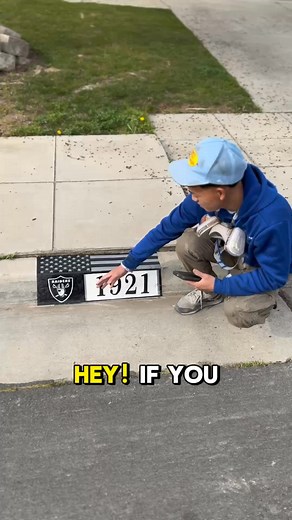 Hi Fresno County Residences enhance your curb by getting it done professionally by booking with us!! Long lasting high quality curb painting and with many designs to offer from! We also service mail box painting and more! For more information and details feel free to message us, text or call 530-360-1105 Book now on our website www.unitedcurbpainting.com or feel free to message us! | United Curb Painting