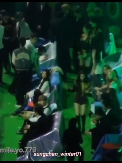 Winter Asks for Extra Chair: Sungchan's Sweet Moment