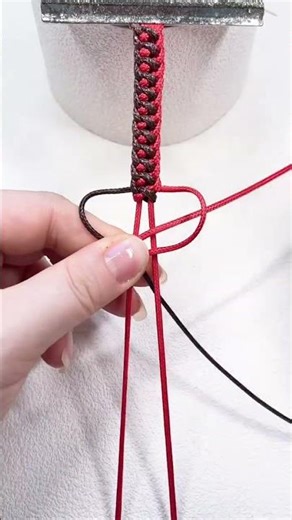 Technique for making key chains from rope. #shorts