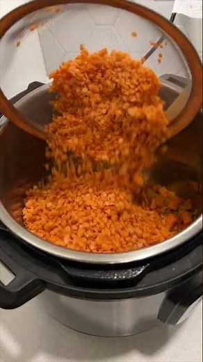 Instant Pot - Lebanese Style Lentil Soup 🥕