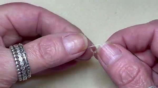 HOW TO BEAD A FLAT PEYOTE DIAMOND