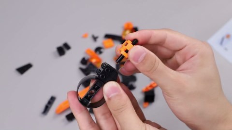 TRON Legacy Building Set, Tron Light Cycle Collectible Toy Motorcycle Building Block Set Toy for TRON Fans and Kids Age 6+ Years Old (201 Pieces)…