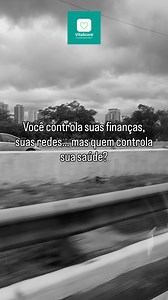 🧠 Às vezes, tudo o que você precisa é de um app que te ajude a cuidar da sua saúde de verdade. Cuidar do corpo não é só sobre dieta ou academia — é sobre entender o que está acontecendo com você. Mais de 70% das pessoas não sabem se estão dormindo o suficiente ou se estão realmente hidratadas. E é aí que a saúde começa a sair do controle. O VitaScore te mostra, em tempo real, como estão seus hábitos: 💧 Hidratação 😴 Sono 🍽️ Alimentação 💪 Atividade física 🩺 E até seus exames Com dados simple