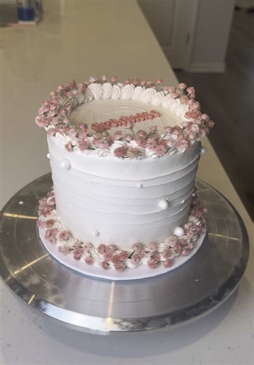 courtneybakescake on TikTok