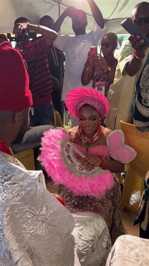 Bride Stephanie is looking for her Husband ❤️ #gelebyzika #nigerianwedding #bride #traditionalwedding #igbobride