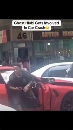 🚗 South African YouTuber Ghost Hlubi Crashes Red BMW M4 in Johannesburg Popular YouTuber Siyabonga “Ghost” Hlubi was reportedly involved in a car crash in Braamfontein, Johannesburg, on Wednesday. Footage shows his red BMW M4 colliding with a Toyota Corolla, drawing crowds to the scene. No injuries have been reported so far, and Hlubi has not yet issued a statement. Social media is buzzing with speculation about whether the BMW was rented, alongside debates on reckless driving and safety in cit