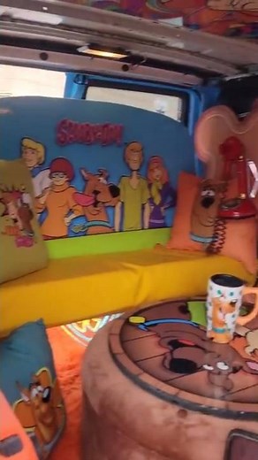 Real life Scooby Doo Mystery Machine - Check out the interior!