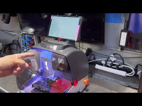 Futura Auto Key Cutting Machine - Full Setup