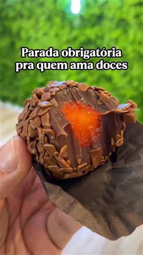 GRAMADO BLOG on Instagram: "Marca quem vai vir aqui contigo 😍👇 Essa é a @gingerhousedoces em Canela, aqui você encontra muuuuitas delicias para adoçar o seu dia 🫶 Membros do Club têm desconto aqui 🤩 📍Rua Fernando Ferrari, 313 - Vila Luiza, Canela"