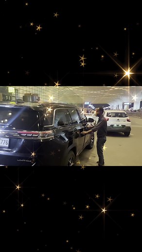 Mahira Sharma SPOTTED At Mumbai Airport Departure | Apna Punjab TV