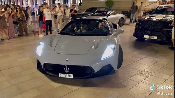 Discover Luxury Cars in Monaco's Vibrant Scene