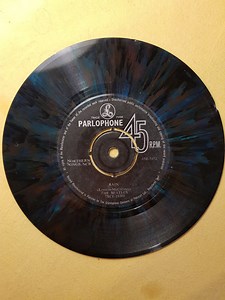 The Beatles - Paperback Writer/ Rain