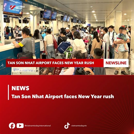 During the New Year holiday, Tan Son Nhat International Airport is expected to handle an average of around one hundred and thirty one thousand passengers a day, equivalent to about seven hundred and thirty flights daily, up seventeen percent compared with last year’s New Year peak. #vietnamtoday #yourwindowonvietnam #vtv #news #newyear #tansonnhat #airport | Vietnam Today