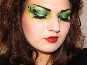 Sexy Green Witch Makeup Tutorial for Halloween