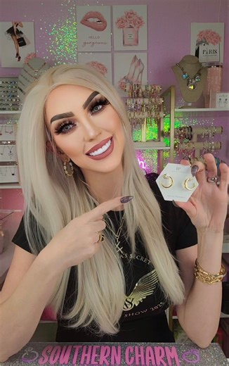 ✨🦄 RARE UNICORN ALERT!! 💛💎 We revealed a rare unicorn in the November Birthday Bomb — our very first earring reveal — and I was NOT ready 😭💛✨ Meet Golden Legends & Luxe Cuts ☀️ featuring genuine citrine and diamond cubic zirconia in sculptural baguette pavé designs that glow from every angle. ✨ 💛 The Greeks called citrine the “sun’s gift” — and this collection totally proves it. 💎 Highlights: • 34 total styles (necklaces, earrings, rings) • Finishes: rhodium, rose gold, hematite & 12K gol