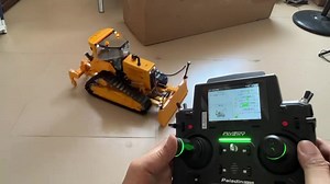 The test of LESU 1/14 rc hydraulic bulldozer DT60. | LESU RC USA