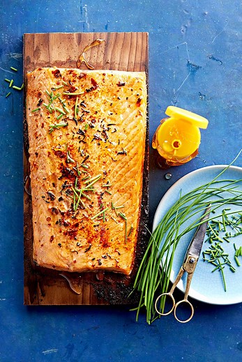 Easy 5 Steps for Grilling Salmon on a Cedar Plank