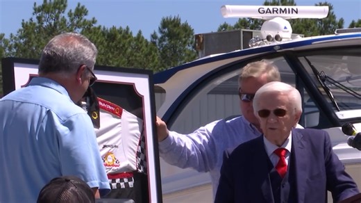 Boating, racing legend Reggie Fountain honored in Beaufort County