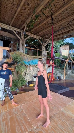 Just a little taste of the open jam sessions every friday at @eaglesnestatitlan with a few of the teachers that we will have at @laconve.atitlan March 31st-April 5th Come to Eagles Nest this Saturday Feb 21st for the @desert_dwellers_music and @mysticstate show where we will have the most amazing music as well as the best live performances. And if you want to jam with us come this (or any) Friday for our open jam and community day Who else loves @thewhitelotus as much as we do? | Guillermo Valle