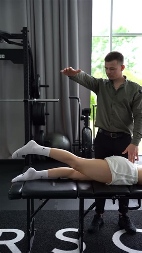 Warszawa | Chiropractor | Masażysta | Trener | Do mojego gabinetu przyszła pacjentka, która trenuje pole dance. Mimo że bez problemu siada na szpagat na każdą stronę i jest naprawdę... | Instagram