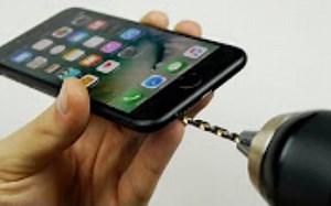 如何在iPhone7使用传统耳机(中文字幕)