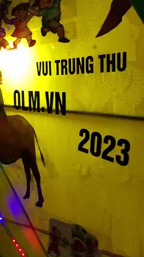 1.6K views · 16 reactions | OLM vui trung thu cùng các bạn học sinh. Chúc các bạn có một trung thu vui vẻ và ý nghĩa! Video by: Cô Thương Hoài OLM. | OLM | Facebook