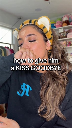 if you’re looking to kiss your crush WAIT UNTIL THE END OF THE HANGOUT !! #relationship #crushadvice #advice #kissing #goodbyekiss