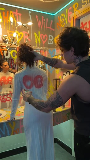 Street graffiti ❤️ #art #graffiti #graffititutorial #graffitiart #spraypaint #streetart #streetarteverywhere #streetartinternational #spraypainting | spray painting