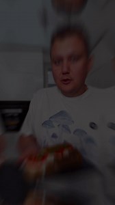 Isteni rántott húsos szendvics sajtmártással és amerikai káposztasalátával / #rántotthús #coleslaw #káposztasaláta #szendvics #fincsi #sajt #eislerzsolti #eislerzsoltgasztronauta #gasztronauta | Eisler Zsolt Gasztronauta