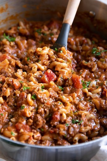 Easy Goulash Recipe (One-Pot)