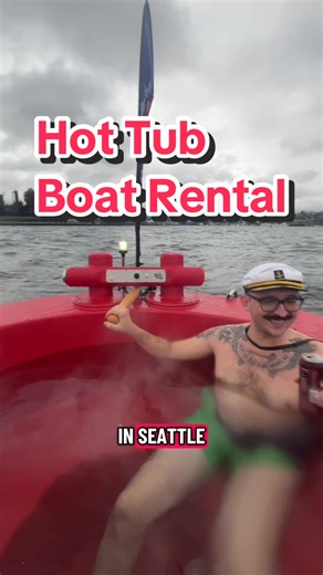 Literally can’t think of a more fun way to spend a rainy, overcast afternoon in #Seattle 🚤🌧️ #hottubboat