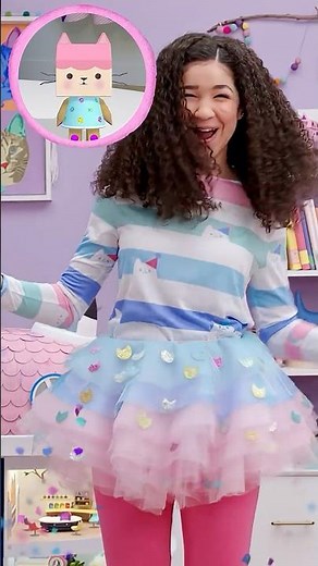 A Sparkly Fluffy Colorful Tutu for You-you! | GABBY'S DOLLHOUSE CRAFT ROOM