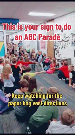 Paper Bag Vest Tutorial! Free and easy craft for kids! #brownpaperbag #paperbagcraft #paperbagcrafts #kidscraftideas #freecraftsforkids #freecrafts #abcparade #letterparade #mrssmithscatchysongs