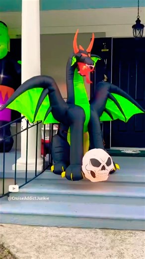 HALLOWEEN INFLATABLES! #youtubeshorts #video #shortvideo #shorts #halloweeen #love #viral #subscribe