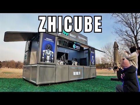 This "Smart Cube" Robot Just Changed City Life Forever (China Tech)