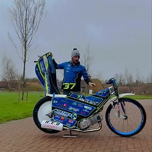 🎥 Bombers 2023 bike reveal 💣🔥 Big thank you to all of my sponsors supporting me in 2023 🙏🏻 🎥 Team Harris Leicester Lions Speedway Glasgow Tigers Speedway | Chris 'Bomber' Harris