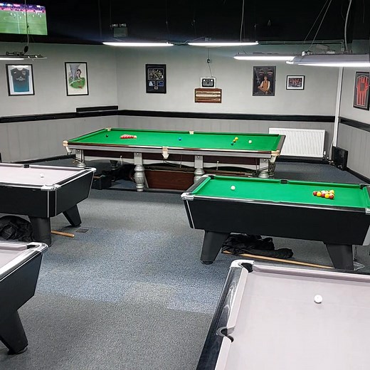 New club layout!! We now have 6 supreme pool tables, 2 of which are brand new. There are also 8 snooker tables including a heated star match table and a aristocrat match table, both match tables have steal block cushions. | Pontefract Cue Club Page