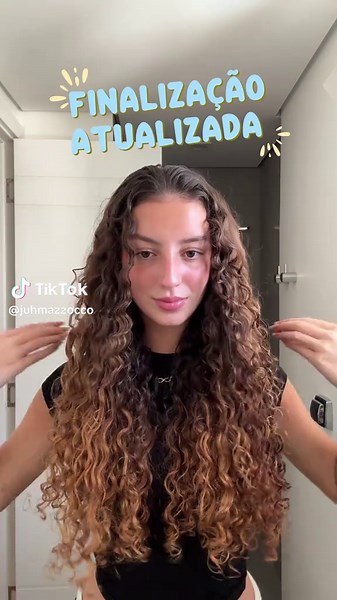 Finalização de Cabelo Cacheado: Dicas Imperdíveis