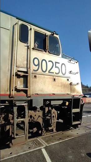 Speedy Amtrak Cascades Train 90250/1401 from Seattle to Portland to Eugene. Jan/17 2:40PM.