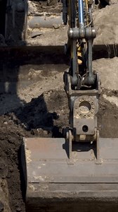 Excavator Bucket Digs Lifts Soil Bright Stock Footage Video (100% Royalty-free) 3888303637 | Shutterstock