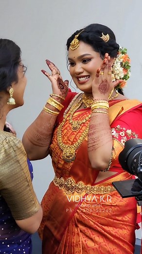 Book now 📞 7306152242 🥰 Hindu wedding look ❤ Dr. Amrutha from kothamangalam ❤️ Skintone makeup ❤️ Book ur big day... Ur wedding look is our passion.. All kerala service available . Saree : @kanchivaram.in 💄@vidhya__k_r 💪🎥 @sethumadhavan_thampi #mallubride #bride #keralabrides #makeovers #makeupartist #makeover #makeovercosmetics #makeupvideos #makeuptransformation #makeup #makeupchallenge #trendingfashion #trending #malluvibes #keralabridelook #bridesmakeup #southindianbrides #southindianwe