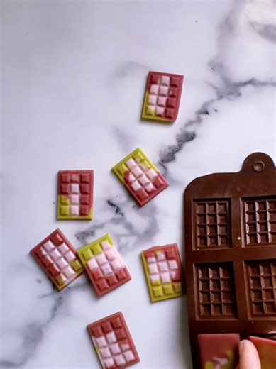 Delicious Mini Pistachio Chocolates for Waxing Lovers