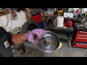 Repairing the round baler after a major failure! 483 New Idea broken belt roller shaft.