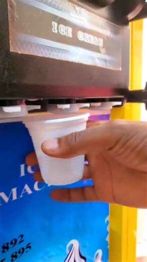Tunauza mashine za kutenzeneza Ice cream pia tunatowa mafunzo Bure kwa wateja. Karibu saana 0676768892 #uongokwetumwiko😇😇😇😇 #ujasiriamalitanzania🇹🇿 #besticecreamintown🍨 | Hakika ice Cream Machines Ltd