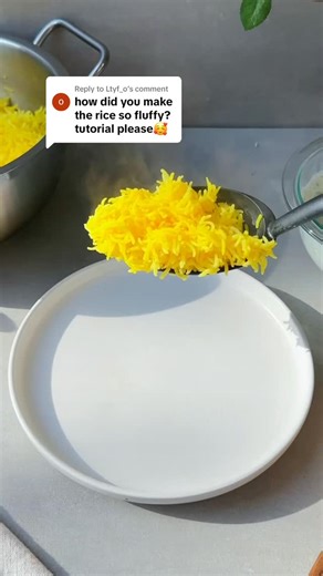 Foodi Ma on Instagram: "how to make the best light, fluffy yellow basmati rice! once you master this recipe you will never go back! ##basmatirice##yellowrice##rice##ricerecipe##ricebowl##chickenricebowl##riceandchicken##sokotraspices##chicken##dinner"