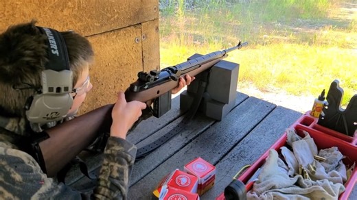 用什么枪来防御丧尸