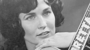 Country music singer and songwriter Loretta Lynn has died at the age of 90. Watch the full episode at www.skynews.com.au/flash | Sky News Australia