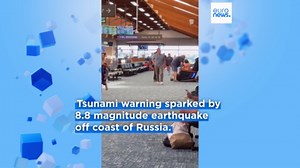 Watch the video: First tsunami waves hit Hawaii after powerful earthquake triggers warnings