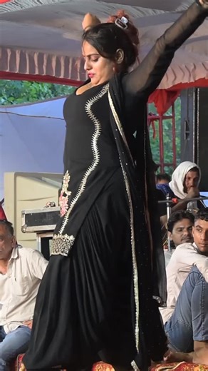 Haryanvi dance on Instagram: "Masti full khulam khula dance"